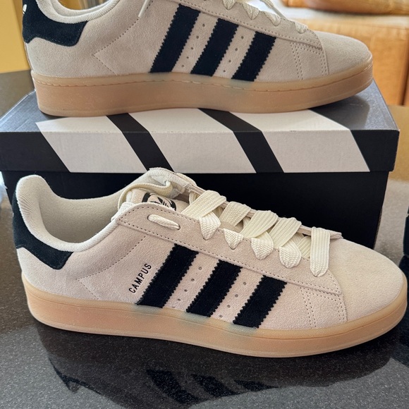 Adidas Campus Cream and Black Sneakers - Picture 2 of 8